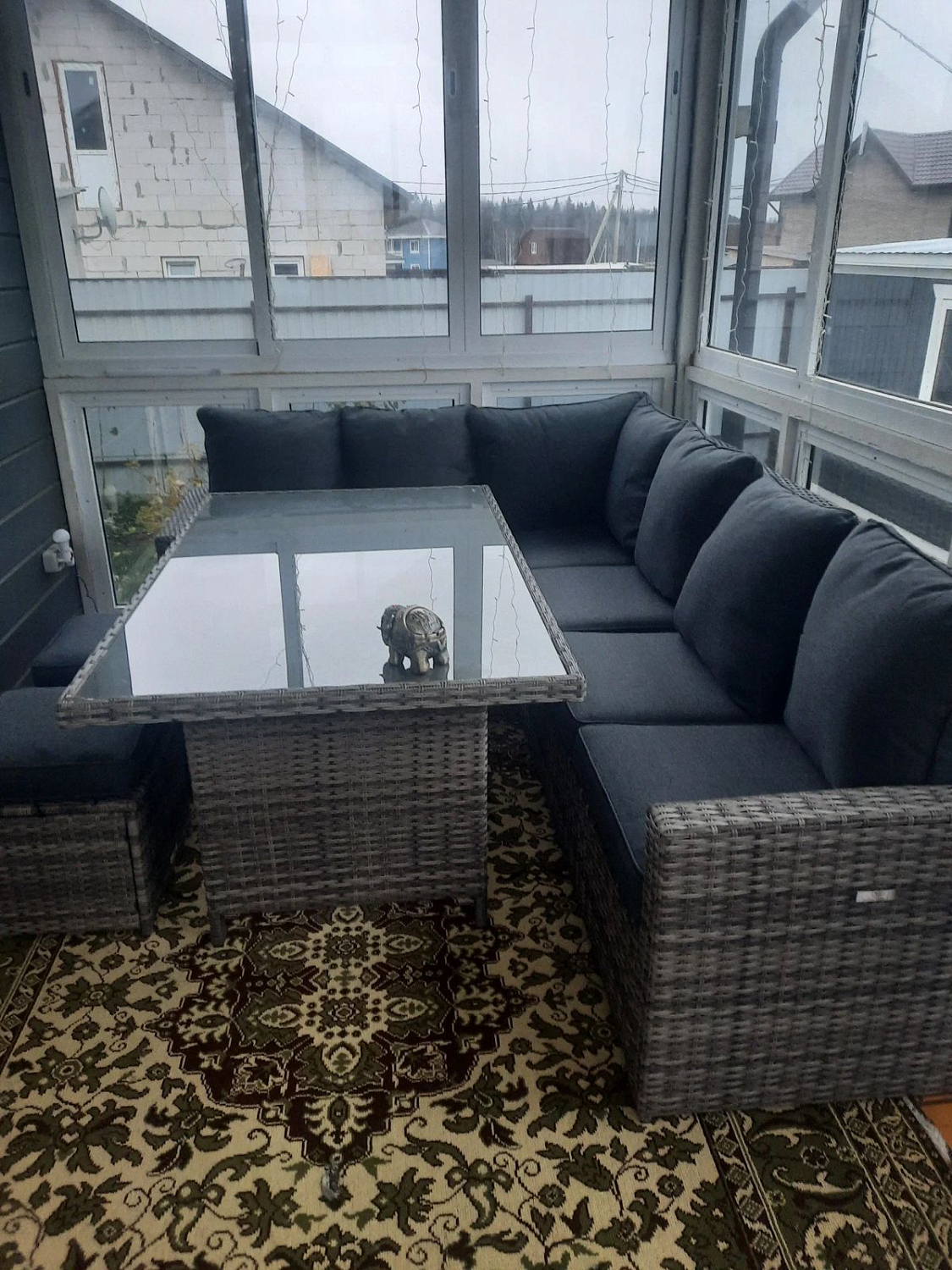 Угловой комплект мебели из искусственного ротанга премиум Royal Family ZORRO серый: уютное пространство для больших компаний на закрытой веранде